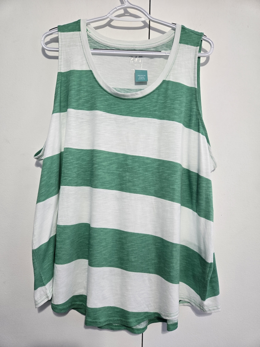 NWT 24/7 by Maurices 2X Green White Striped Swing‎ Tank Top